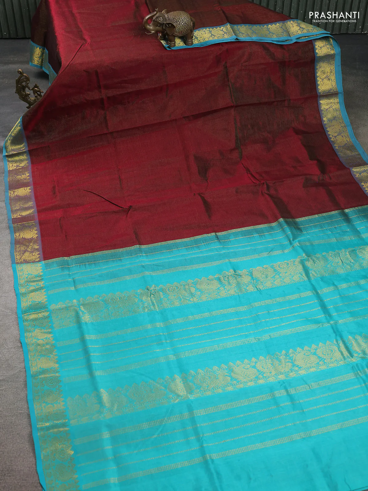 Silk cotton saree maroon and teal blue with allover vairosi pattern and zari woven border - Image 2