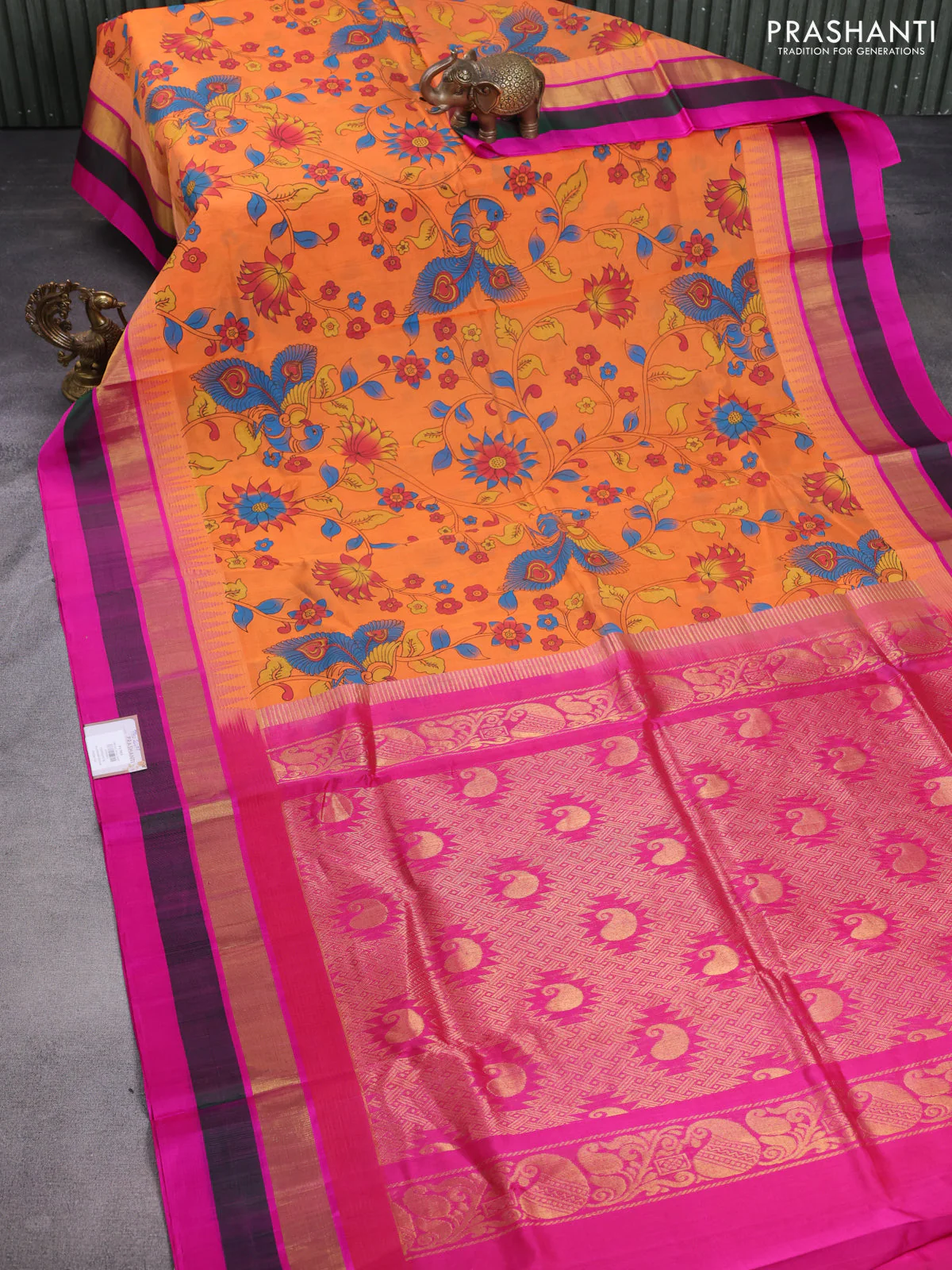 Silk cotton saree orange and pink with allover kalamkari prints and temple design zari woven simple border - Image 2