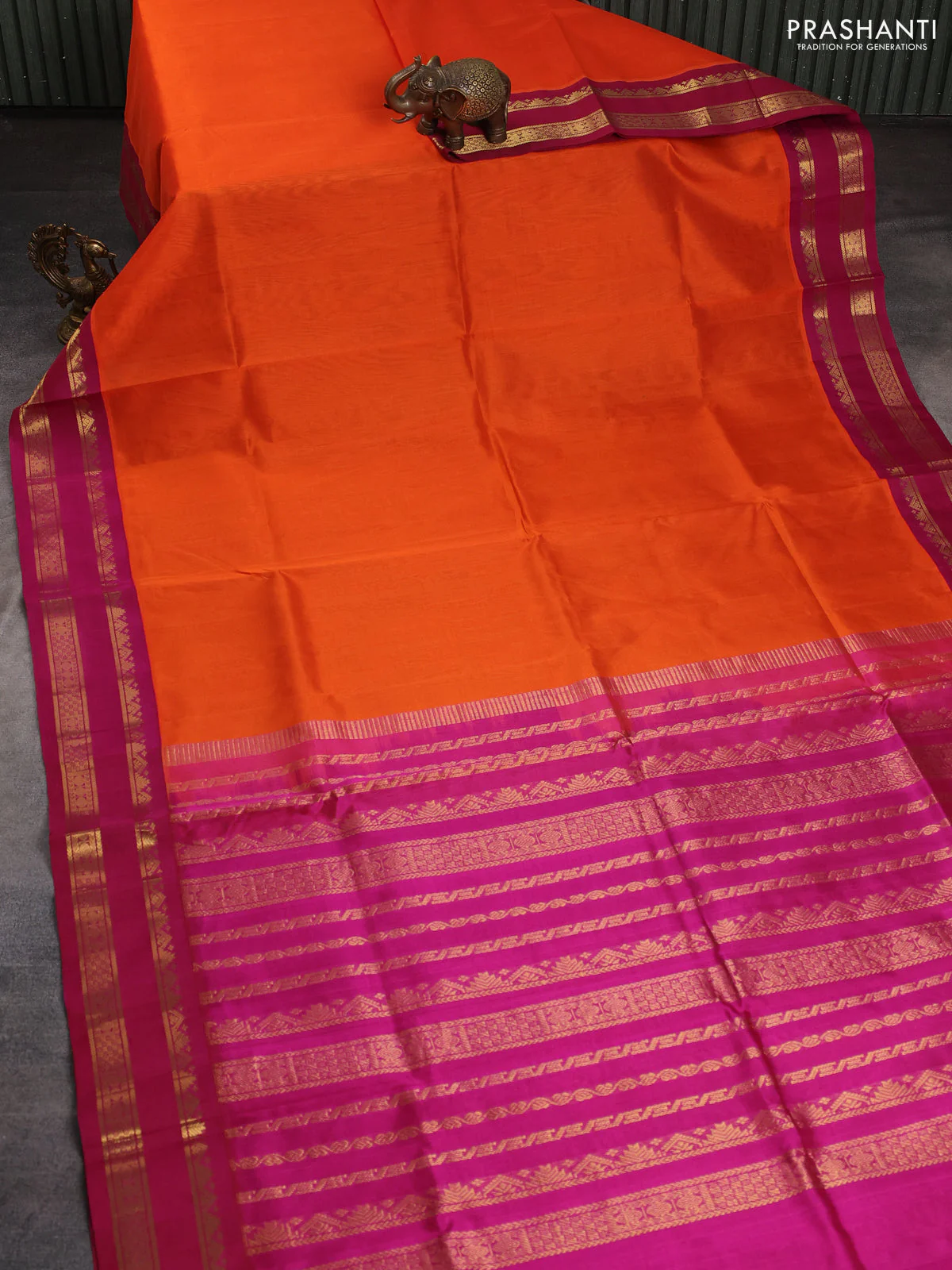 Silk cotton saree orange and pink with plain body and rettapet zari woven korvai border - Image 2