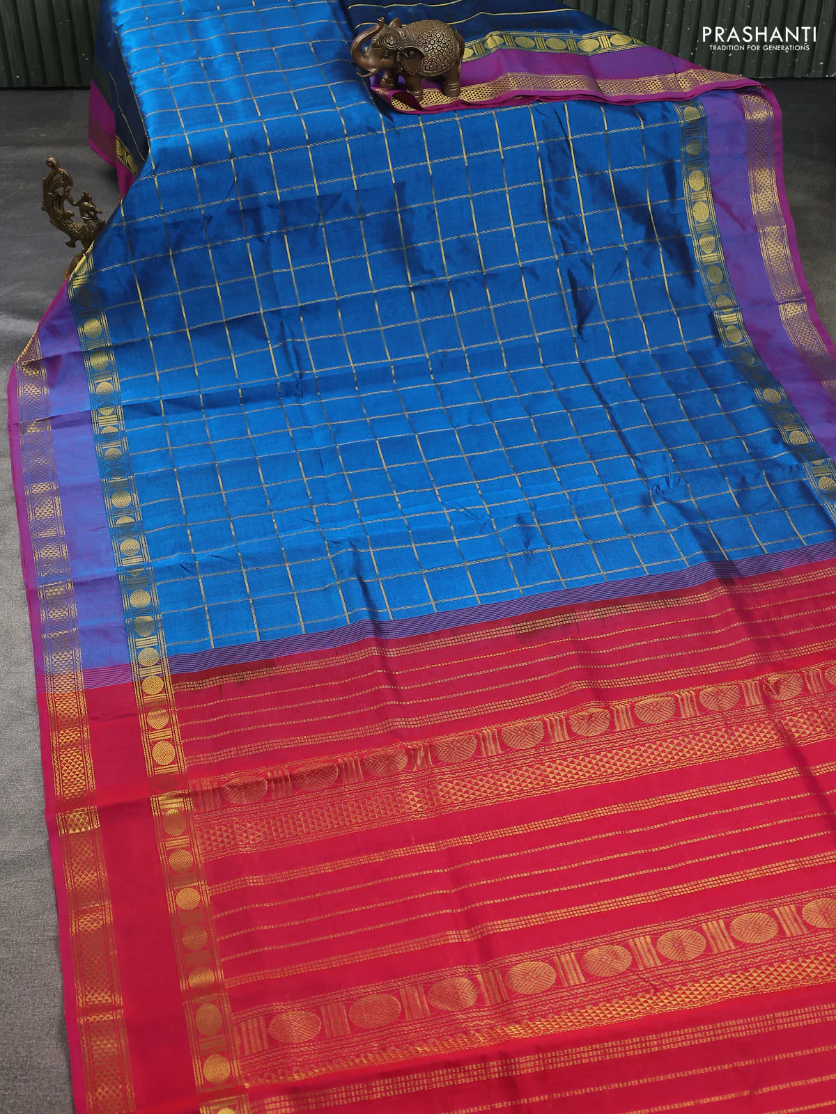 Silk cotton saree peacock blue and pink with allover zari woven checks pattern and rettapet zari woven border - Image 2