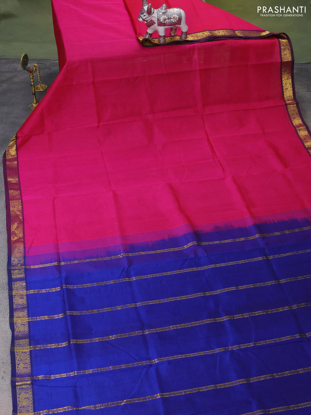 Silk Cotton saree pink and blue with plain body and zari woven border - Image 2