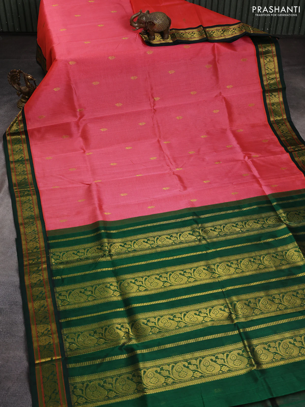 Silk cotton saree pink and bottle green with zari woven buttas and paisley zari woven korvai border - Image 2