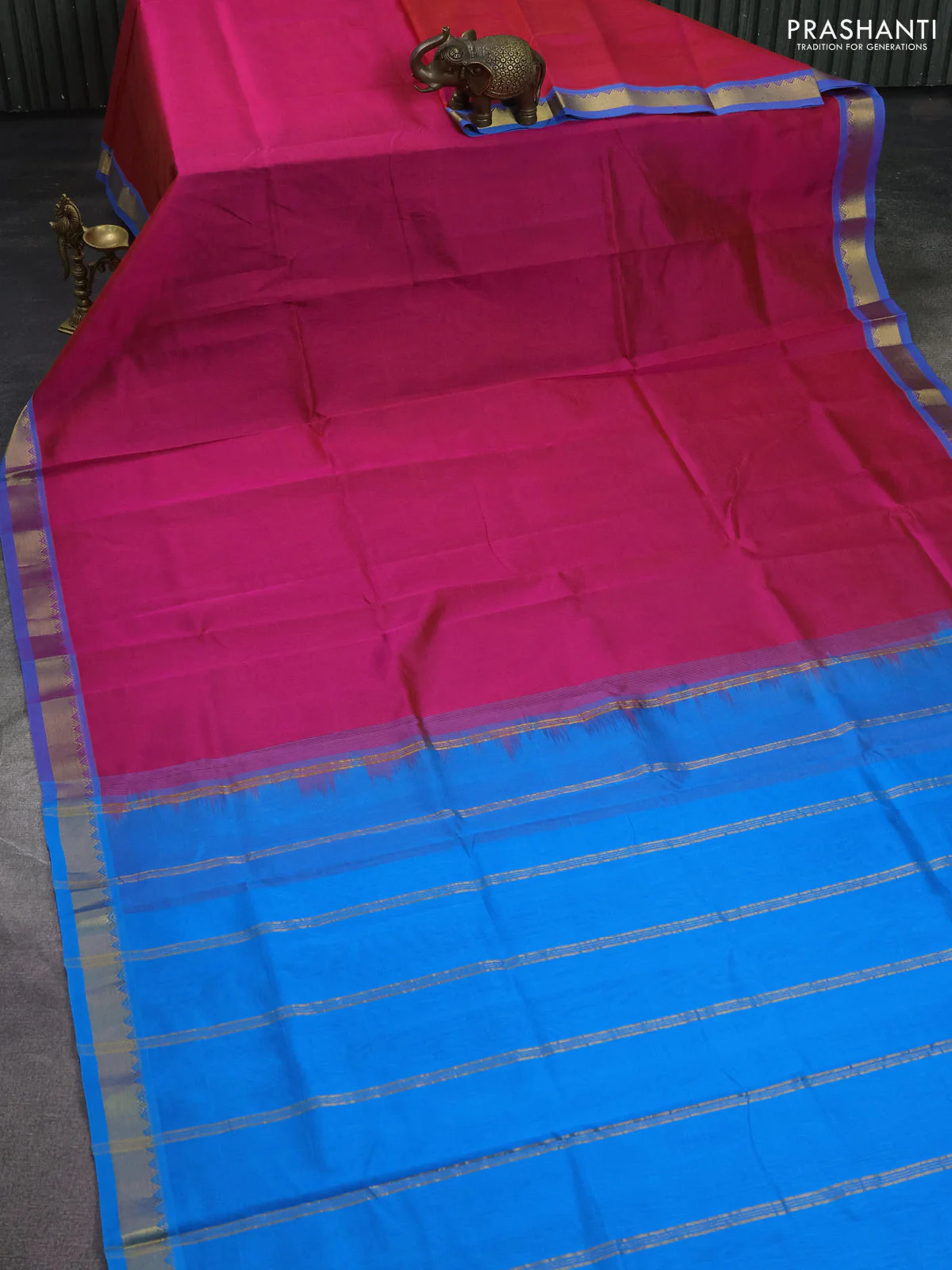 Silk cotton saree pink and cs blue with plain body and zari woven border - Image 2