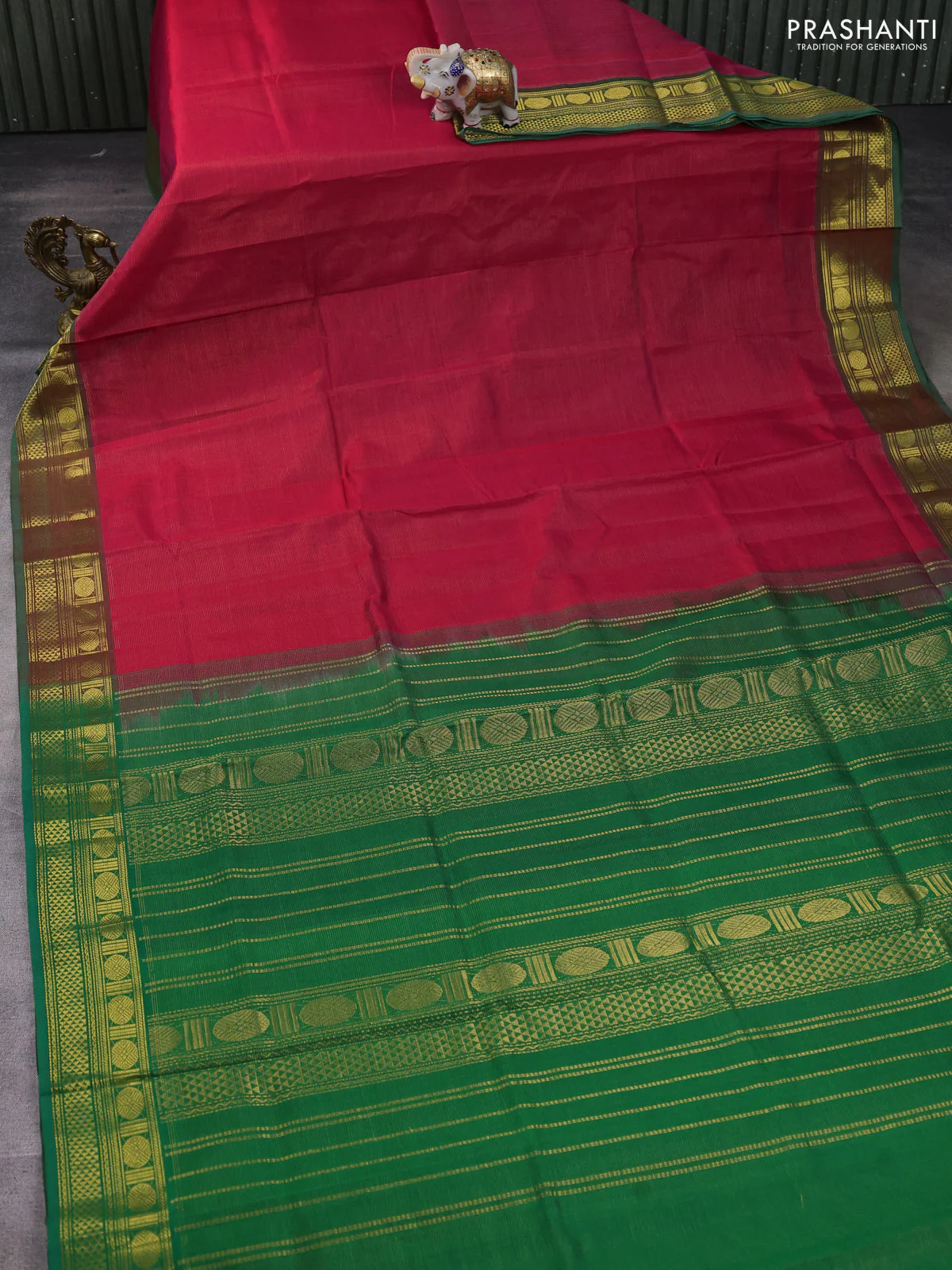 Silk cotton saree pink and green with allover vairosi pattern and zari woven border - Image 2