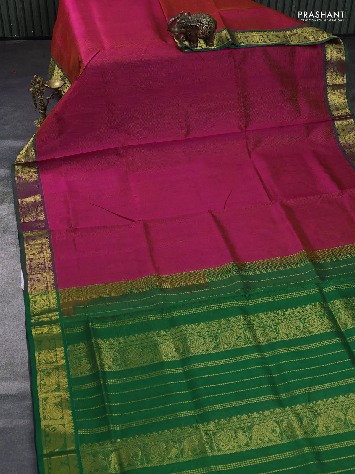 Silk cotton saree pink and green with allover vairosi pattern and zari woven border - Image 2