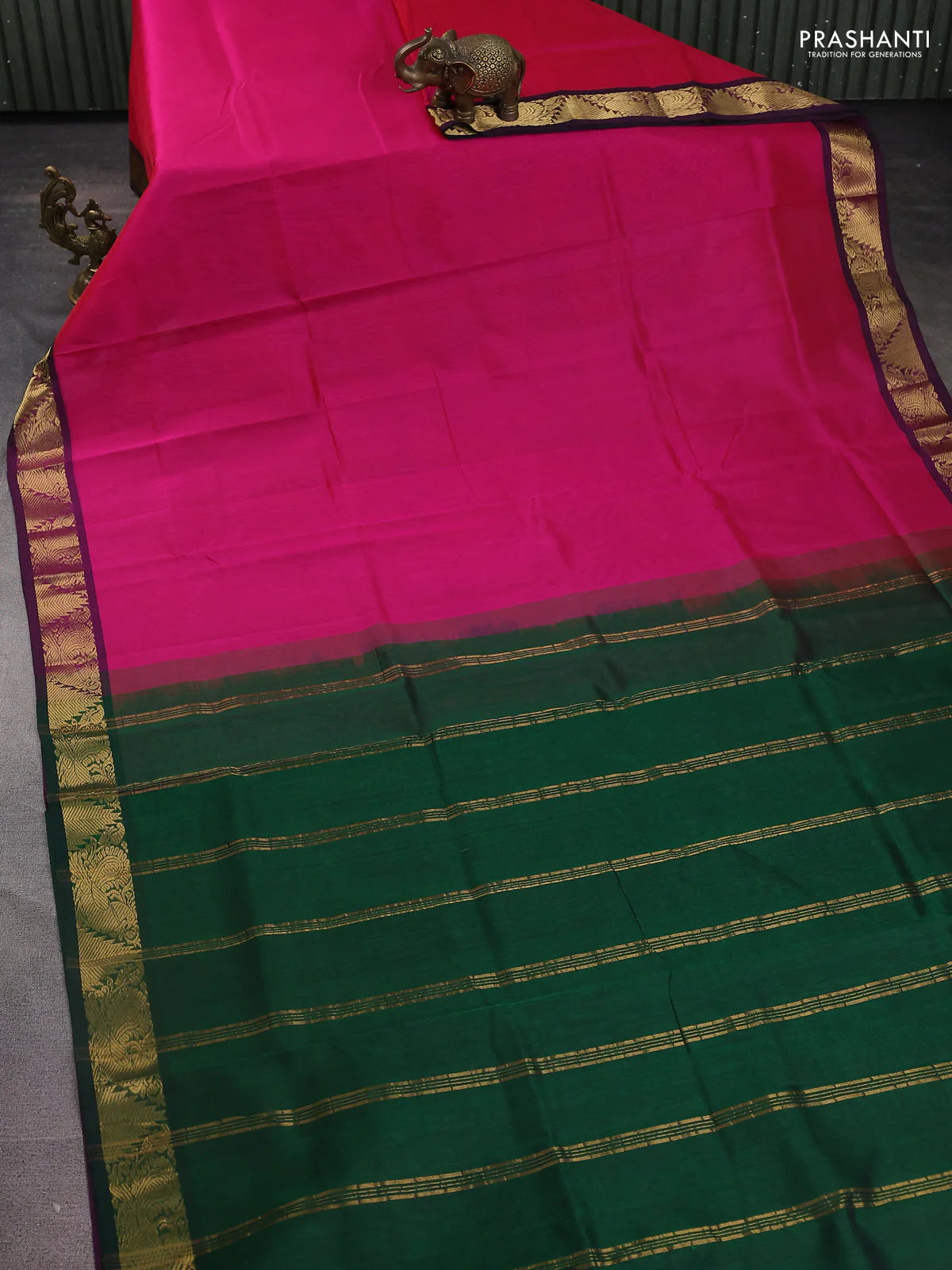 Silk Cotton saree pink and green with plain body and zari woven border - Image 2