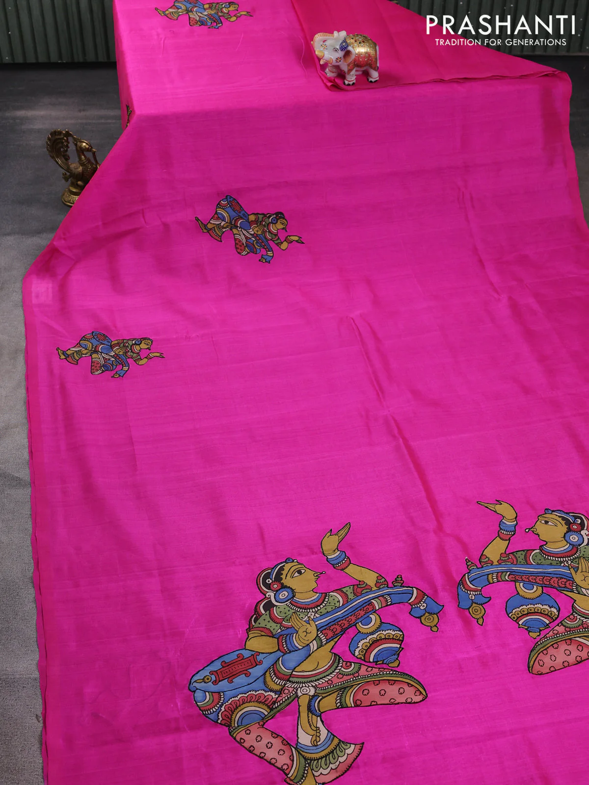 Silk cotton saree pink with kalamkari applique work in borderless style - Image 2