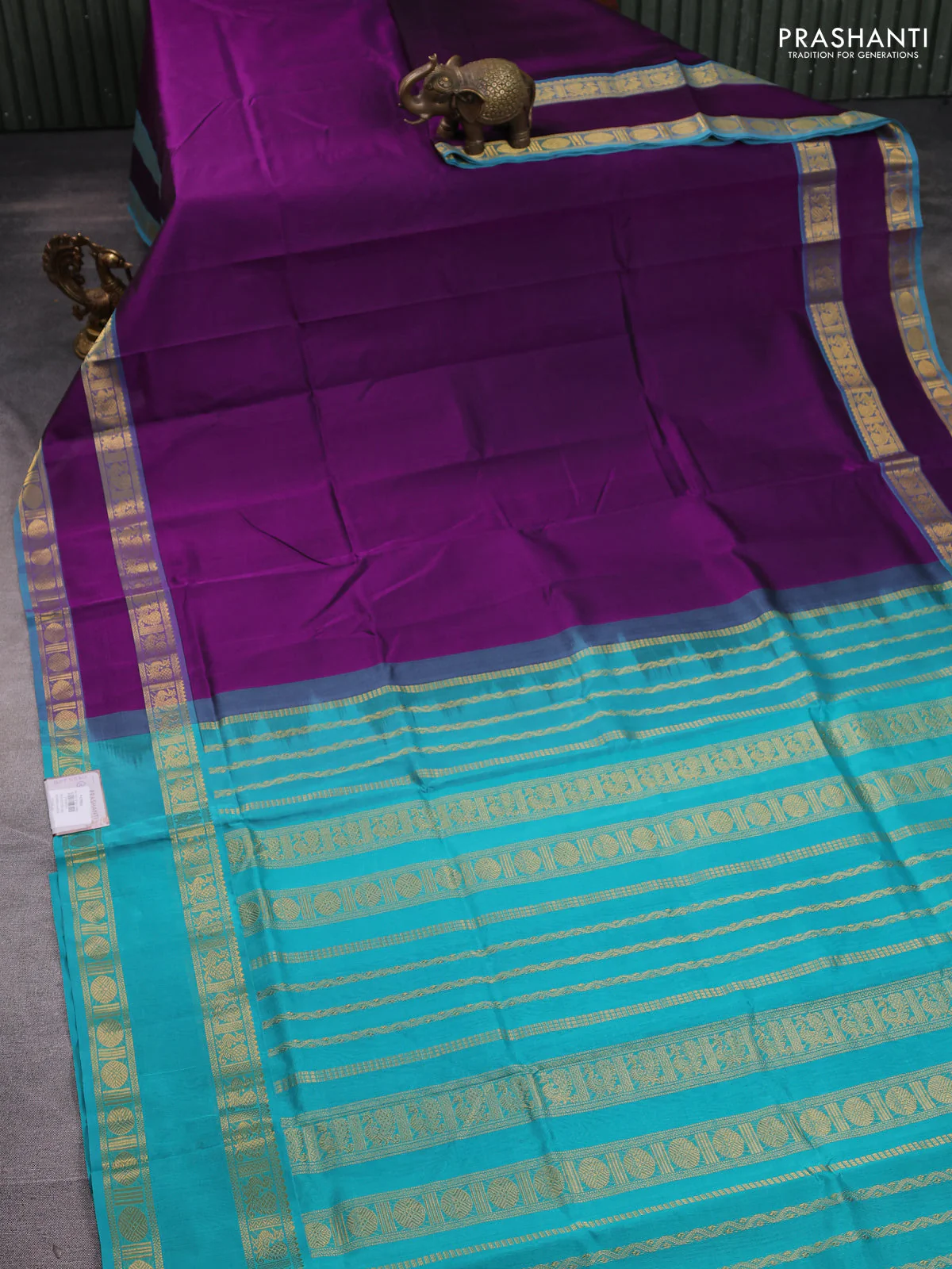 Silk cotton saree purple and teal blue shade with plain body and rettapet zari woven border - Image 2