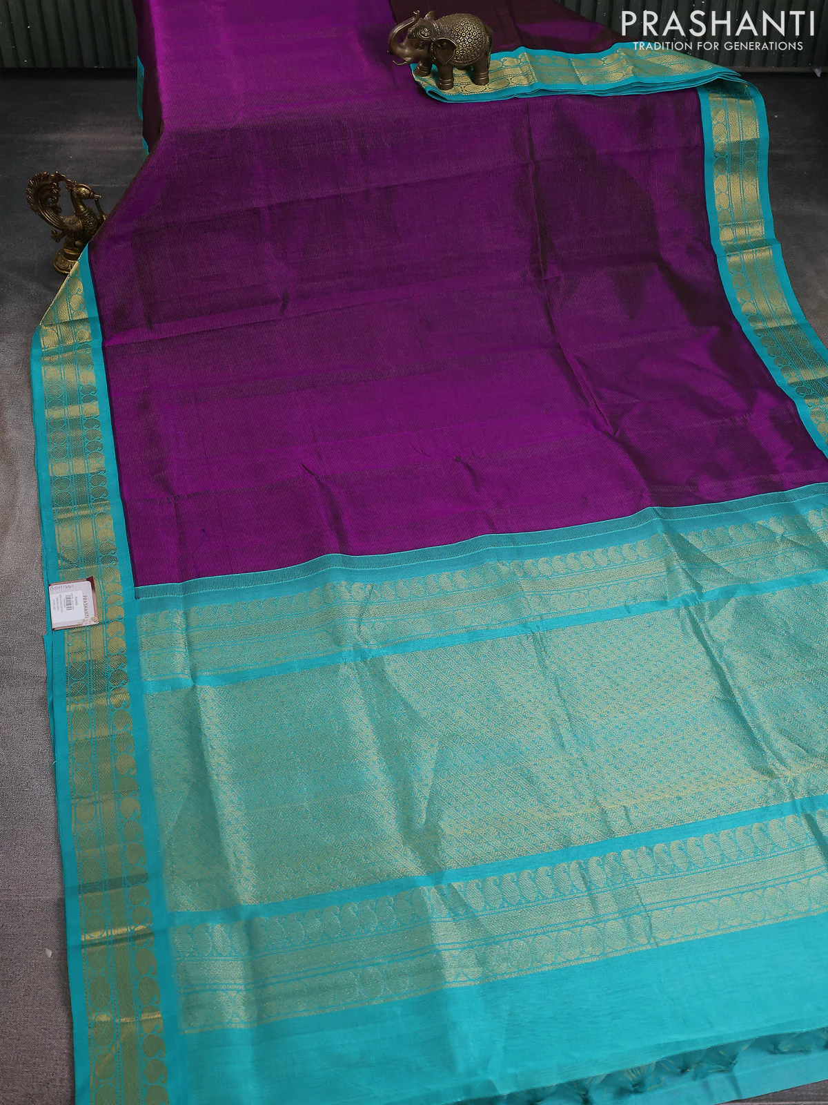 Silk cotton saree purple and teal green shade with allover vairosi pattern and zari woven korvai border - Image 2