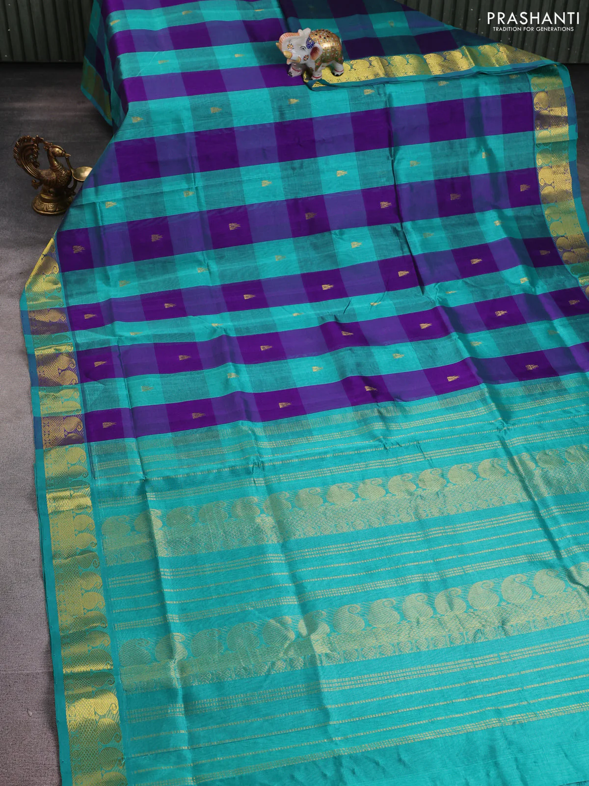Silk cotton saree violet and teal green with allover paalum pazhamum checks pattern & temple zari buttas and zari woven paisley border - Image 2