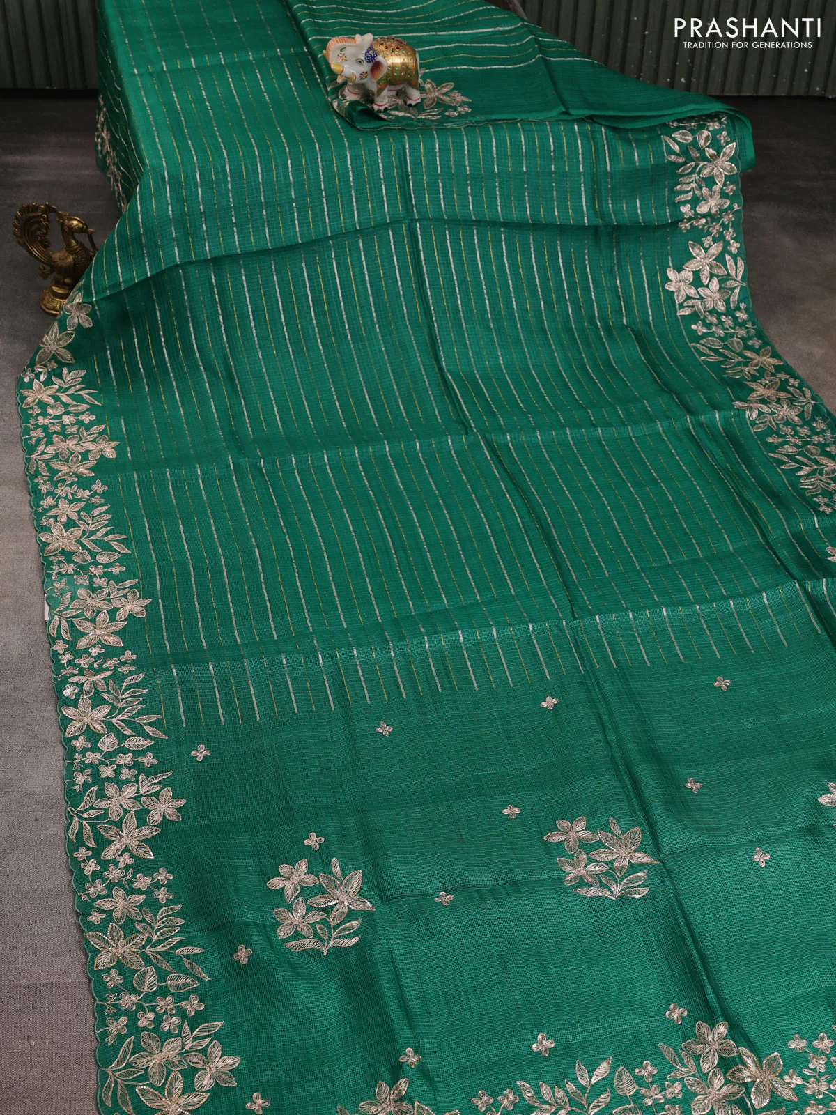 Silk kota saree green with allover silver & gold zari stripe pattern and embroidery border - Image 2