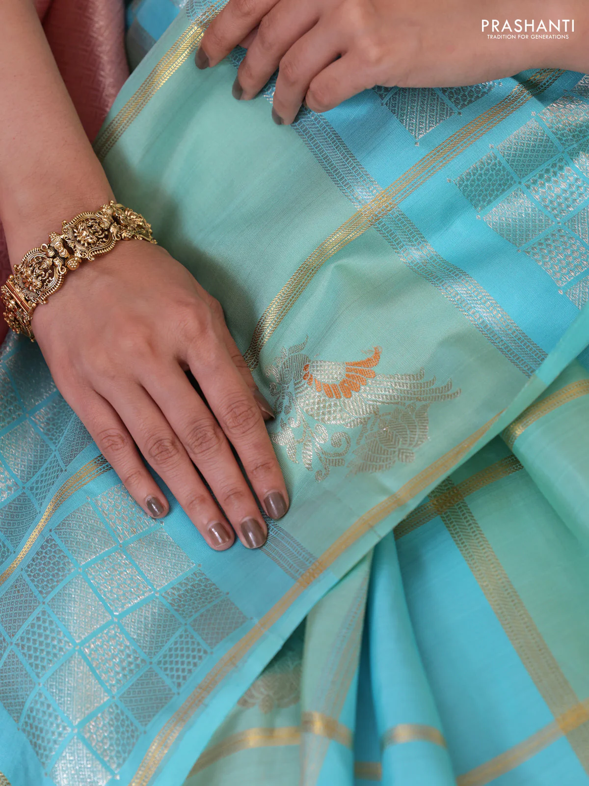 Teal Blue-Peach Shade Pure kanchipuram Silk saree With allover zari checked pattern - Image 5