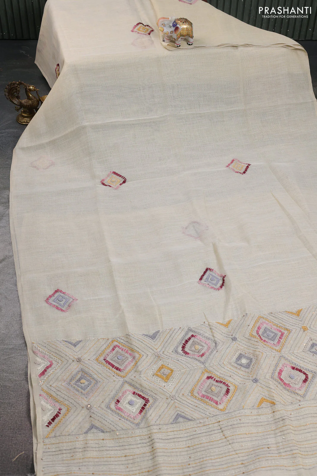 Tissue linen cotton saree cream and grey with embroidery buttas and embroidery pallu - Image 2