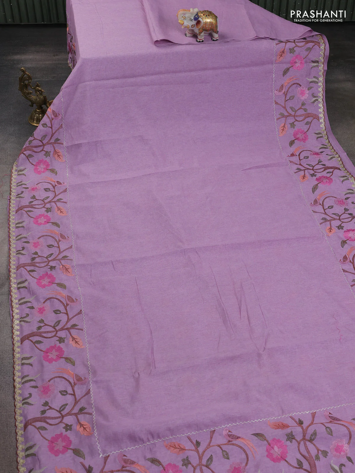 Tissue organza saree lavender with plain body and embroidery border - Image 2