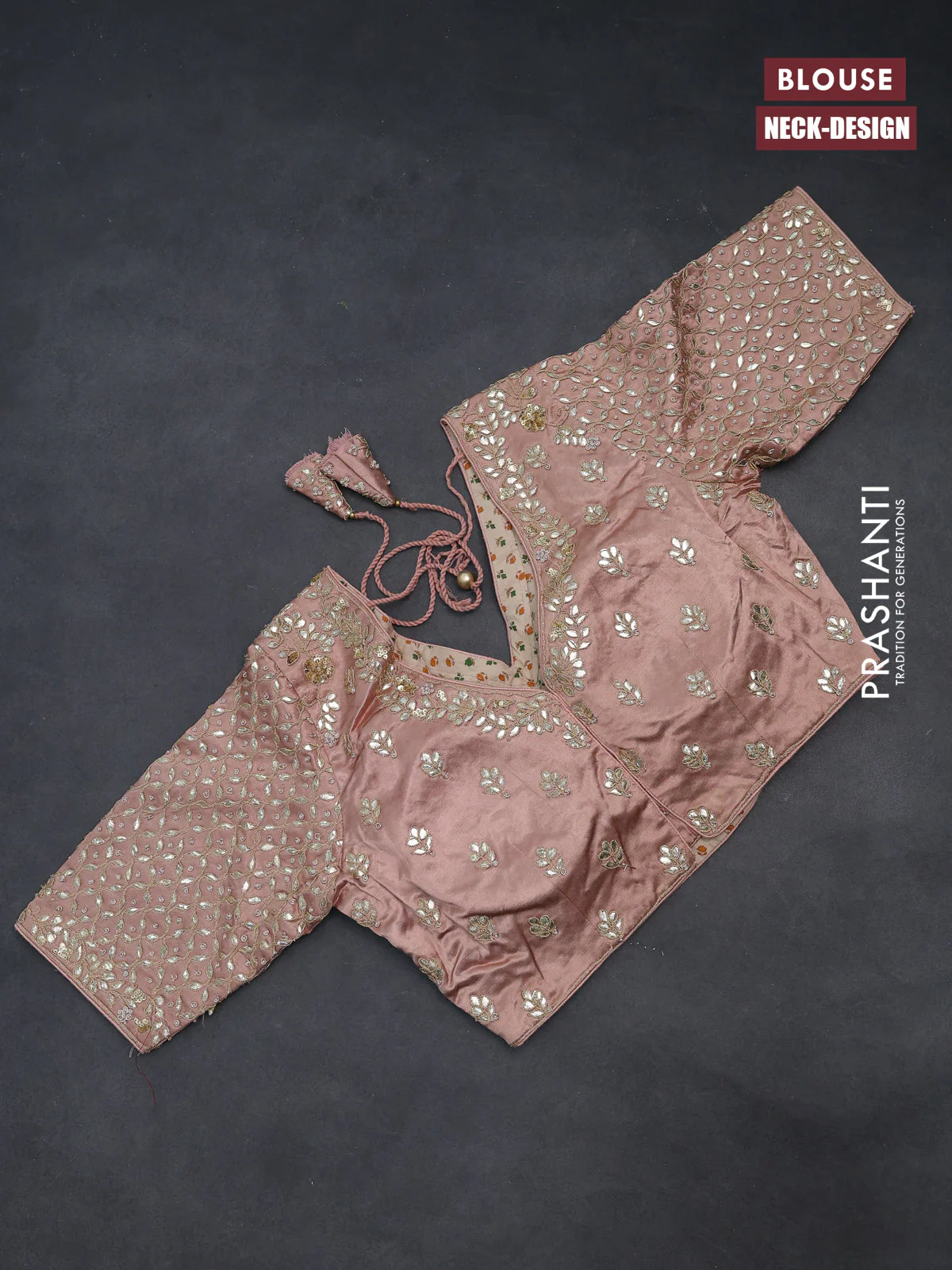 Tissue silk saree pastel peach with allover silver & gold zari weaves and zari woven border - Image 4