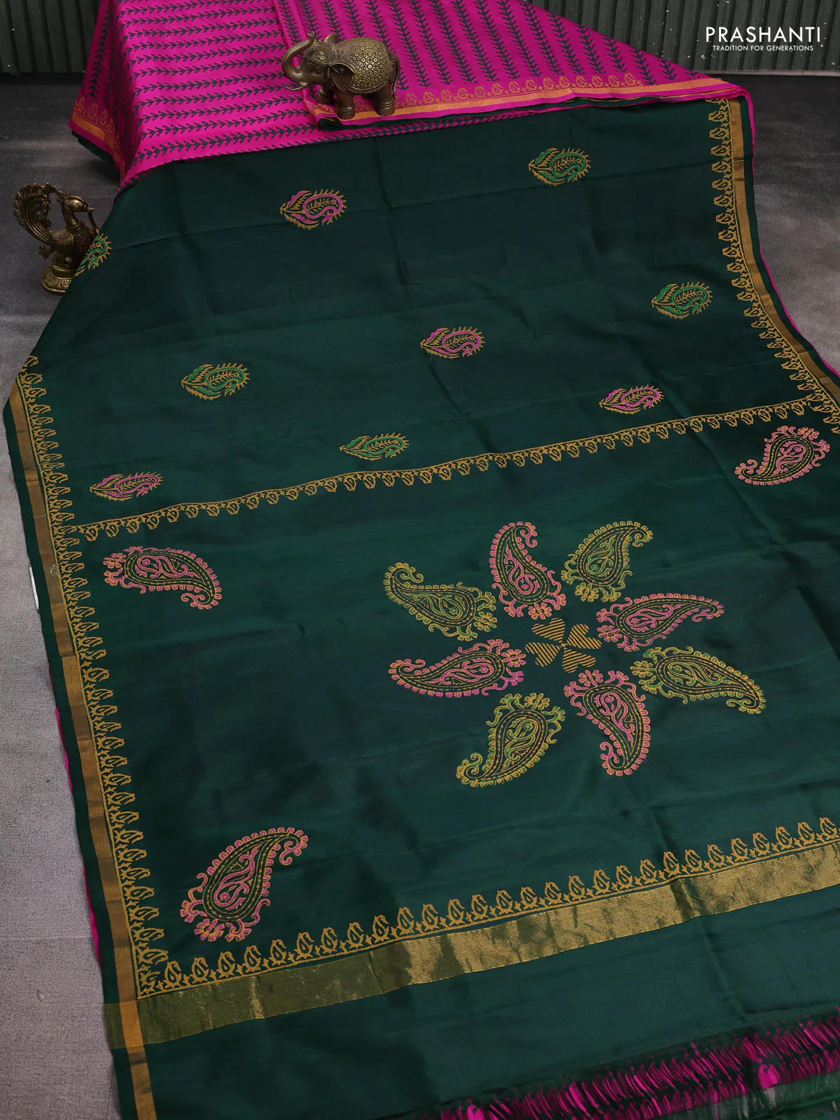 Uppada block printed partly silk saree bottle green and pink with paisley butta prints and zari woven border - Image 2