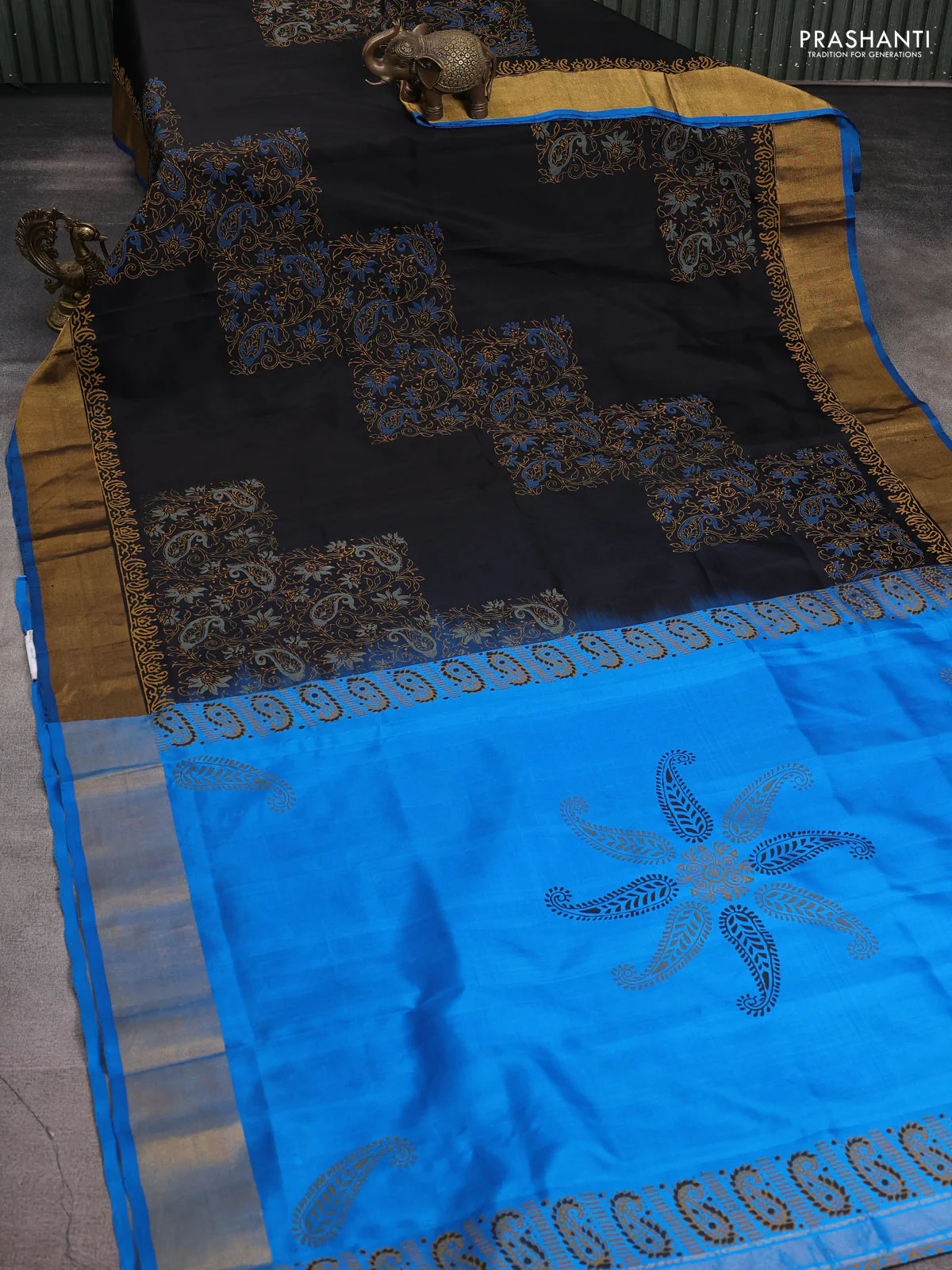 Uppada block printed silk saree black and cs blue with allover paisley prints and zari woven printed border - Image 2