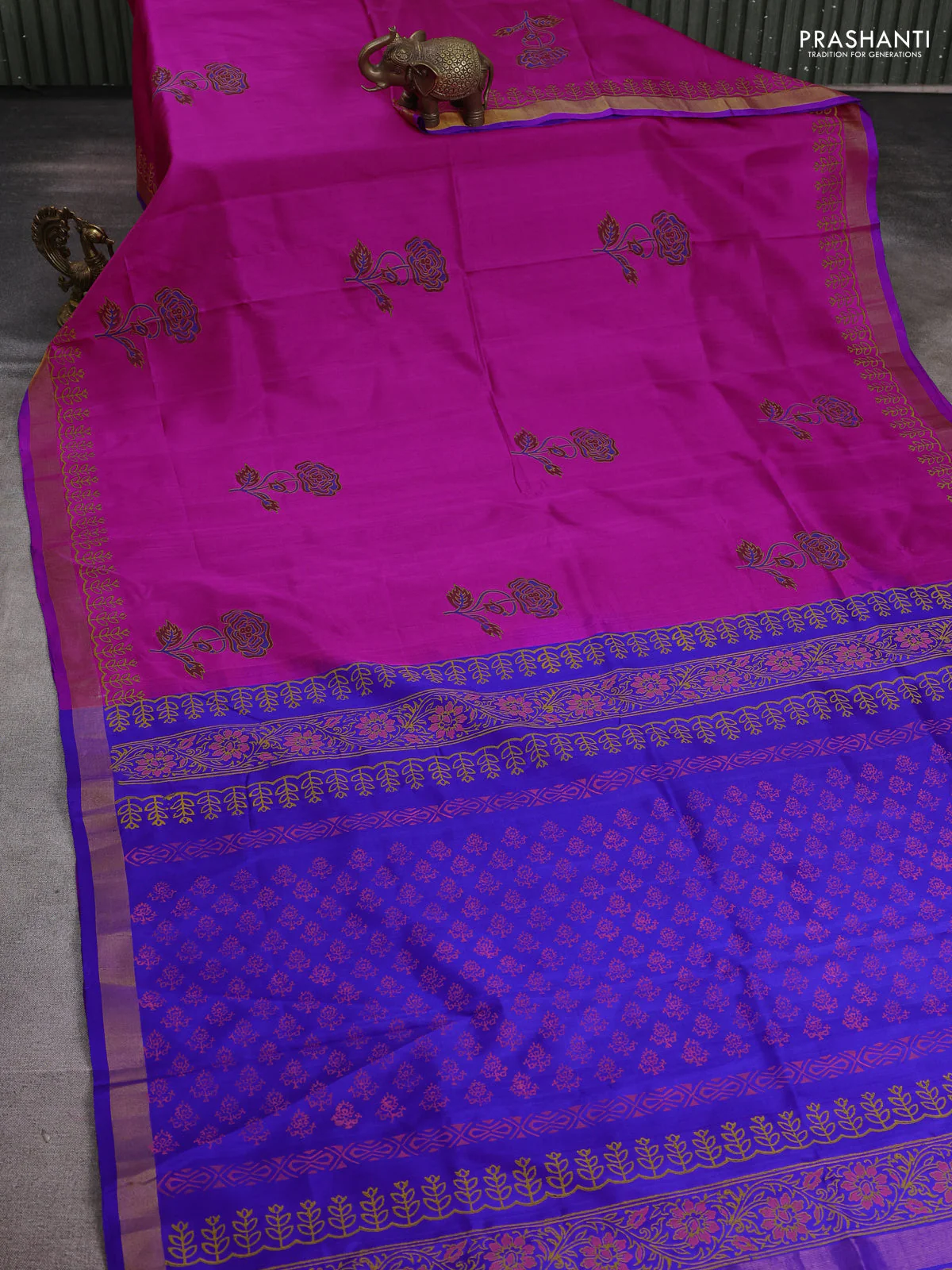 Uppada block printed silk saree pink and blue with floral butta prints and zari woven border - Image 2