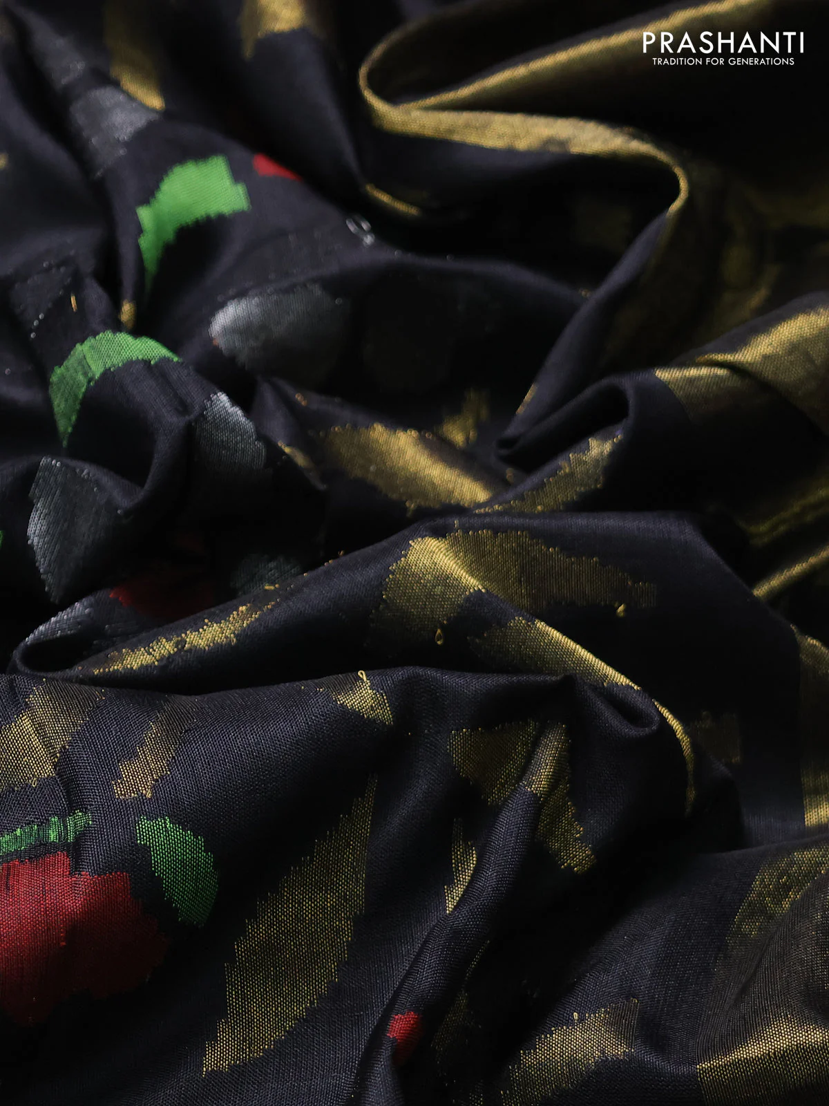 Uppada jamdhani silk saree black and red with allover floral jamdhani weaves and zari woven border - Image 3