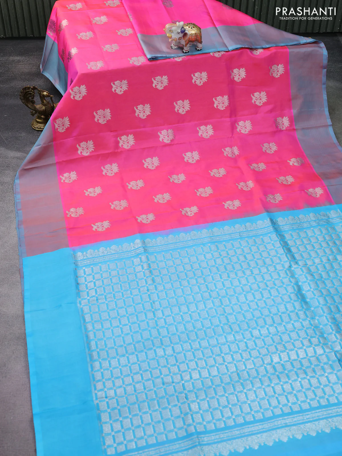 Venkatagiri silk saree dual shade of pink and light blue with silver zari woven buttas and simple border - Image 2