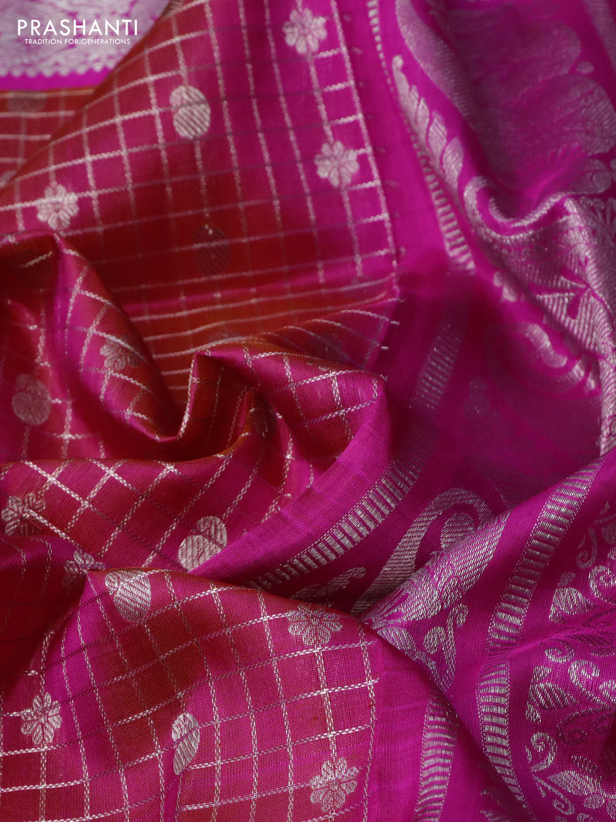 Venkatagiri silk saree dual shade of pinkish orange and pink with allover silver zari checks & buttas and long silver zari woven border - Image 3
