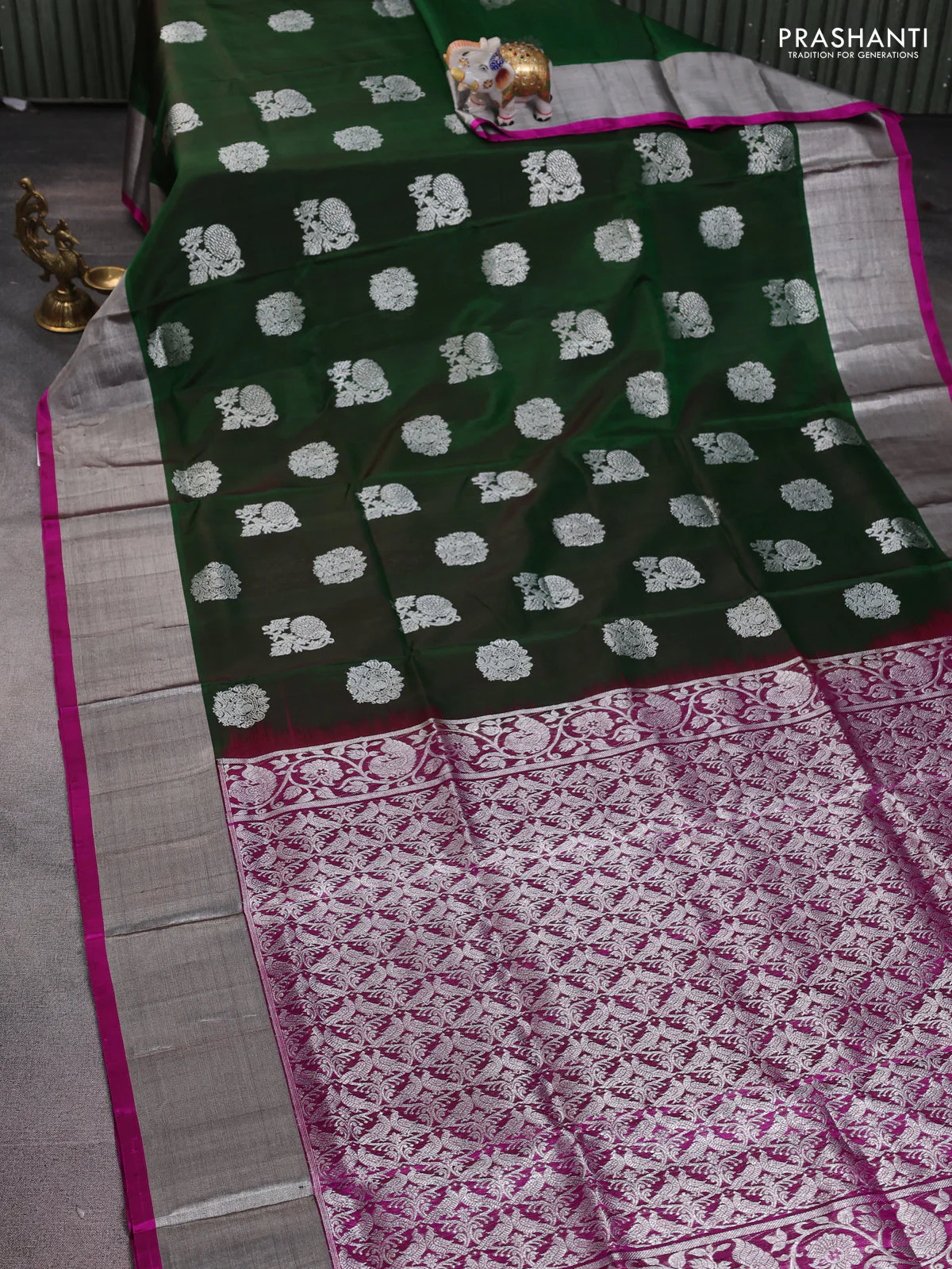 Venkatagiri silk saree green and magenta pink with silver zari woven buttas and silver zari woven border - Image 2