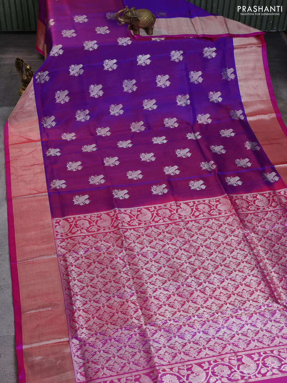 Venkatagiri silk saree purple and pink with silver zari woven buttas and silver zari woven border - Image 2