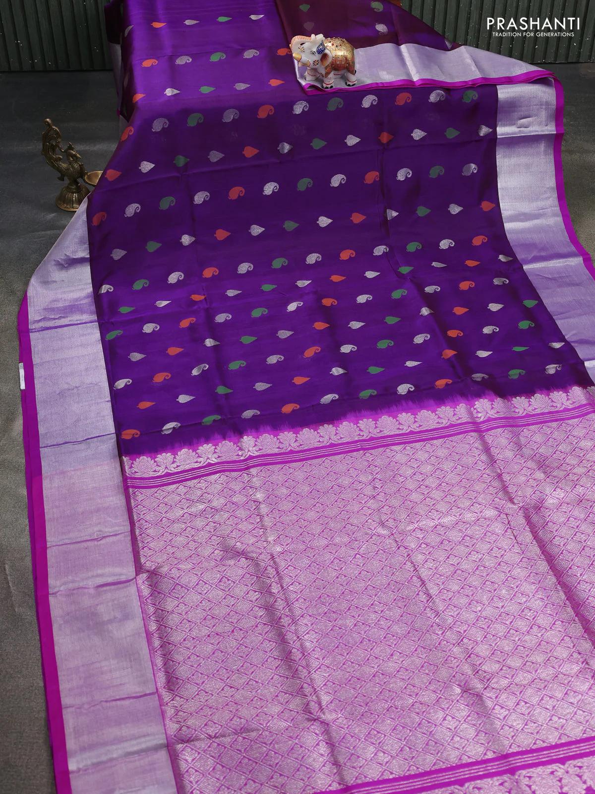 Venkatagiri silk saree purple and pink with thread & silver zari woven buttas and silver zari woven border - Image 2