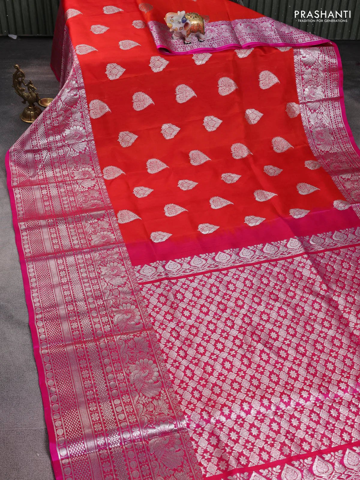 Venkatagiri silk saree red and pink with silver zari woven buttas and long silver zari woven border - Image 2