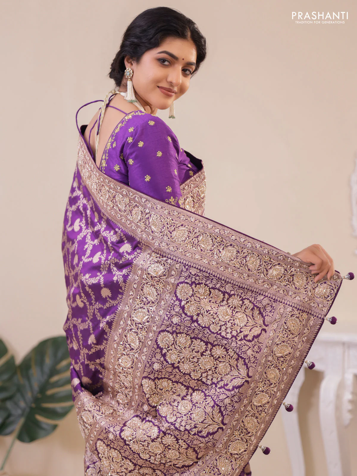 Violet Banarasi Uppada silk saree with allover zari weaves & embroidery border - Image 4