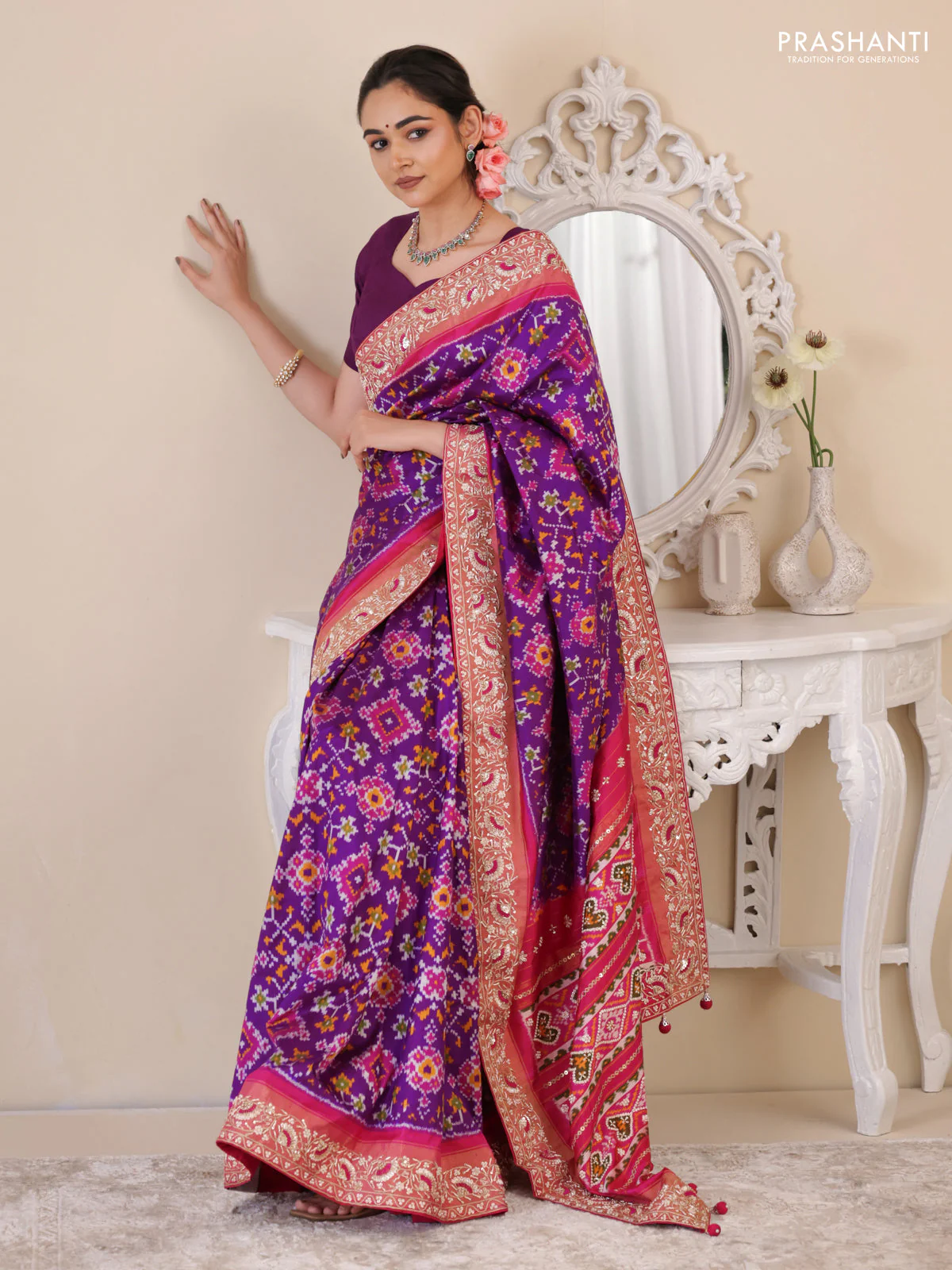 Violet-Pink Pochampally silk saree with allover ikat weaves and Embroidered border - Image 2