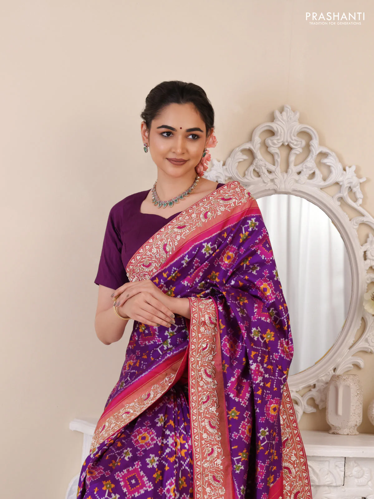 Violet-Pink Pochampally silk saree with allover ikat weaves and Embroidered border - Image 3