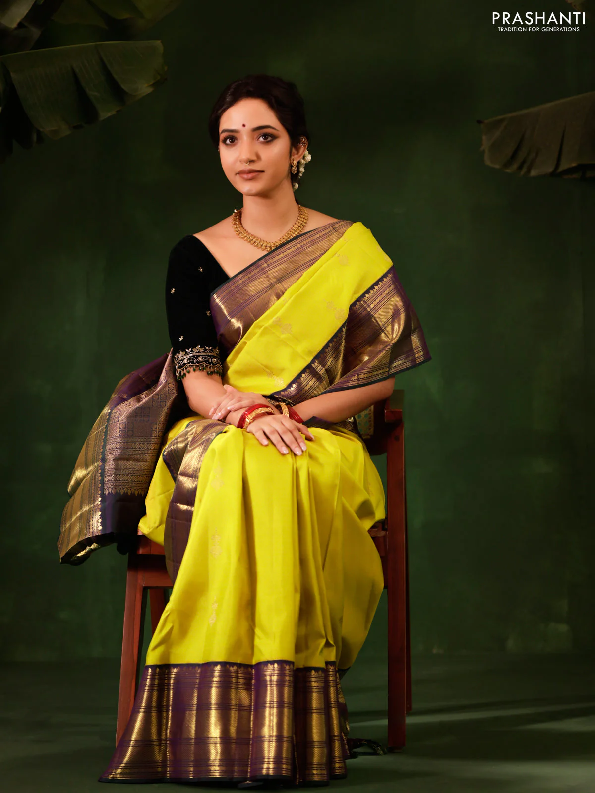 Yellow-Peacock green Pure kanchipuram silk saree With zari woven buttas - Image 5