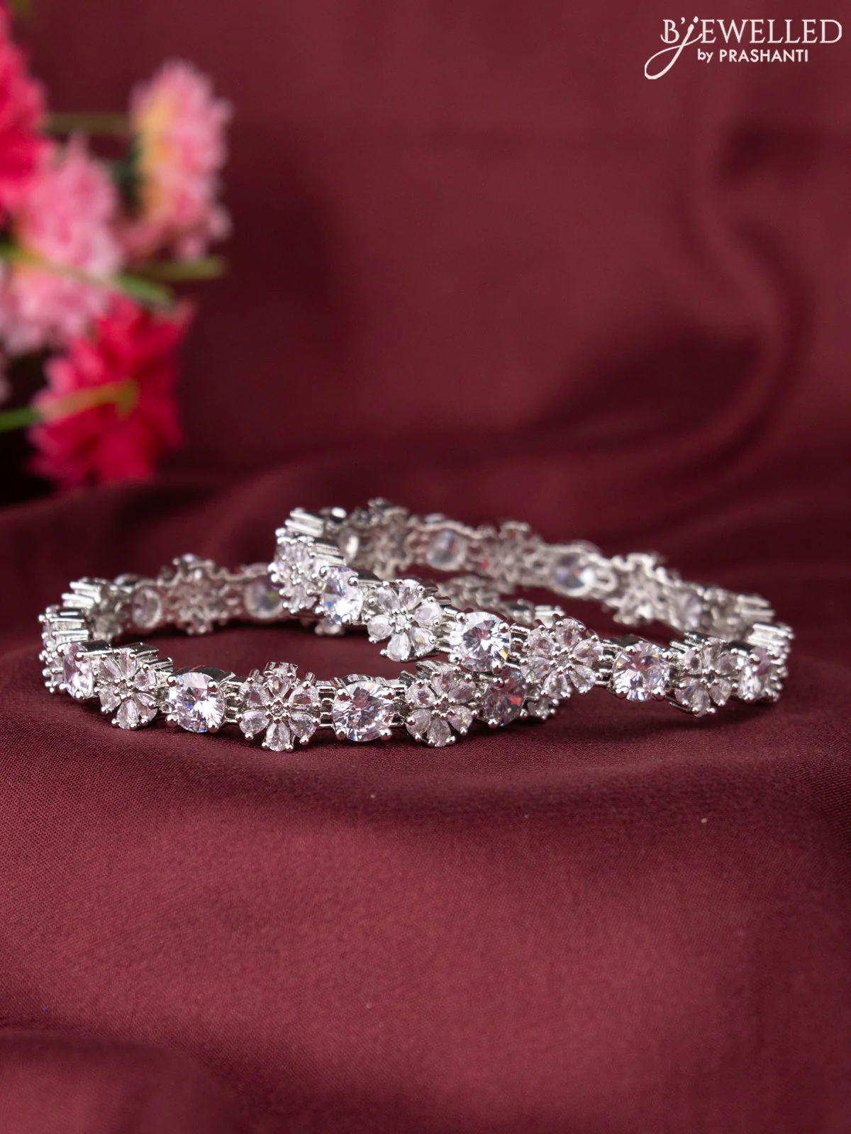 Zircon bangle with cz stones