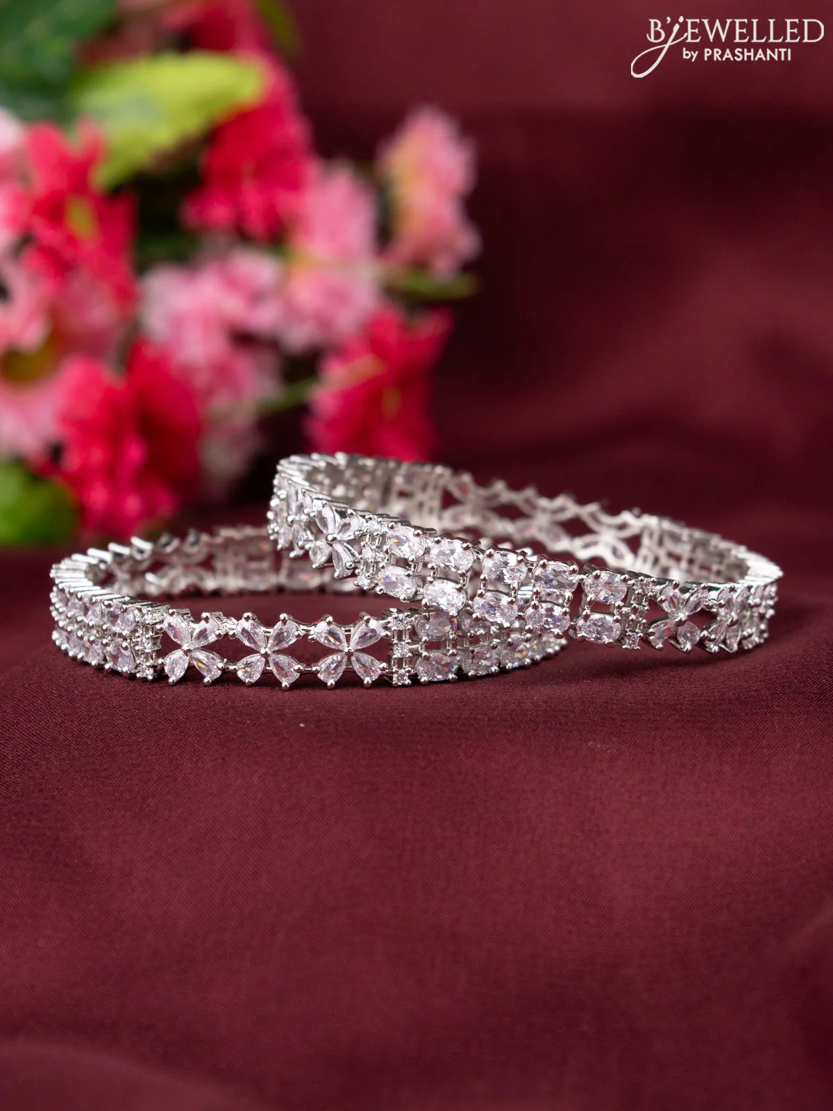 Zircon bangle with cz stones