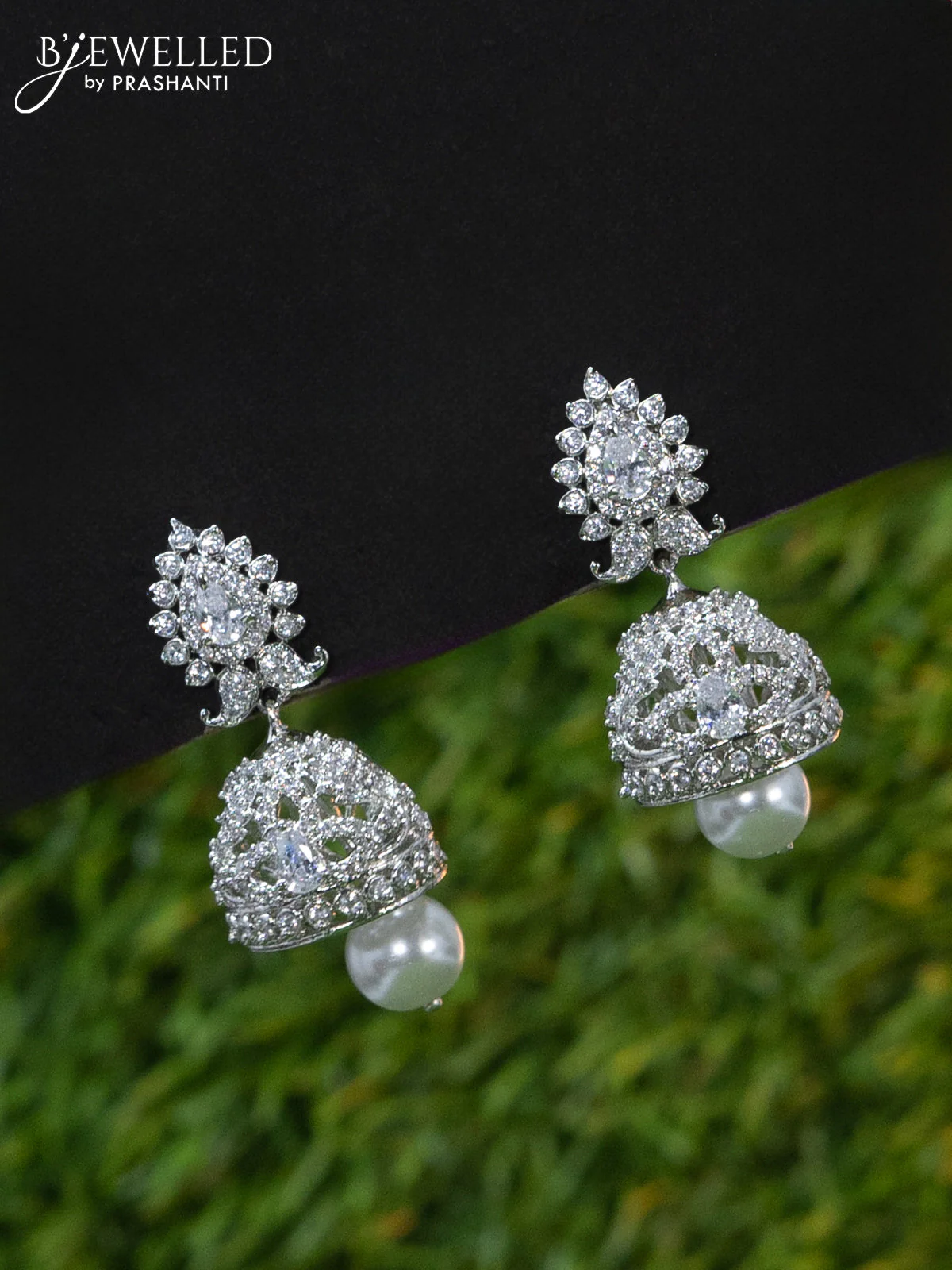 Zircon choker leaf design with cz stones and pearl hangings - Image 2