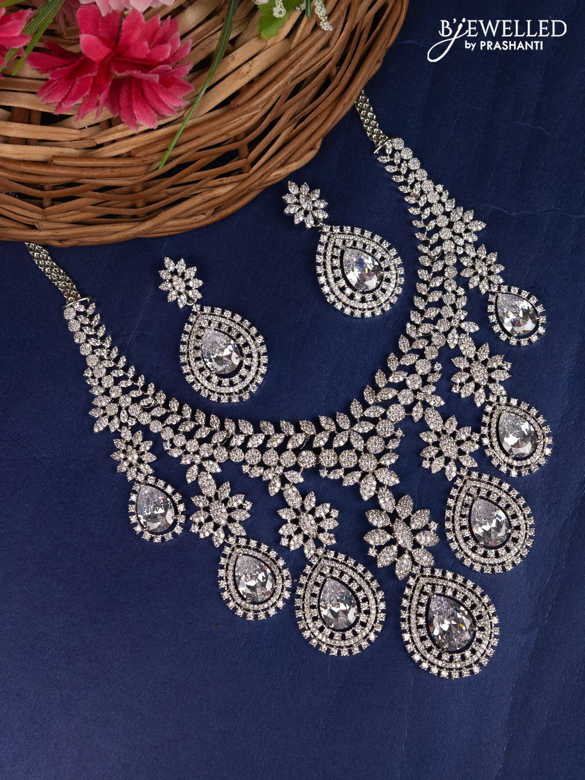 Zircon choker with cz stones