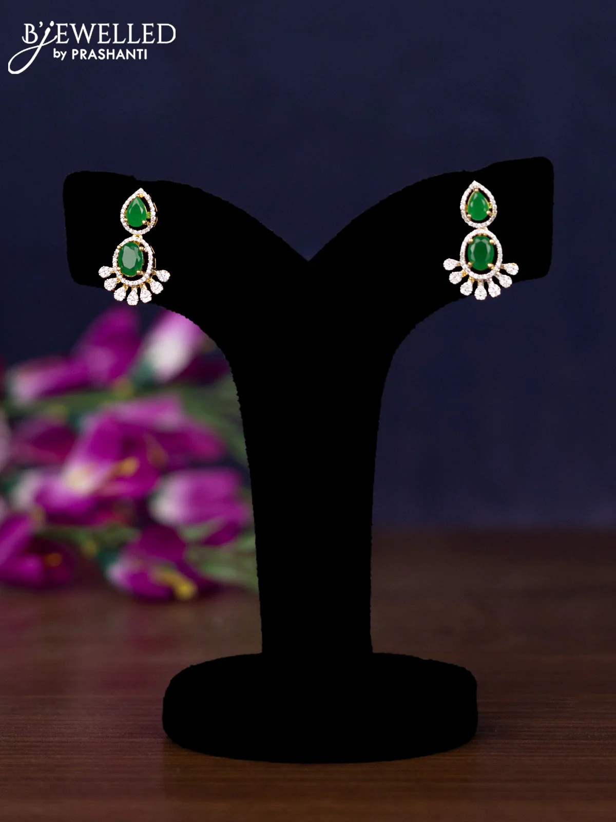 Zircon double layer necklace with emerald and cz stones in gold finish - Image 2