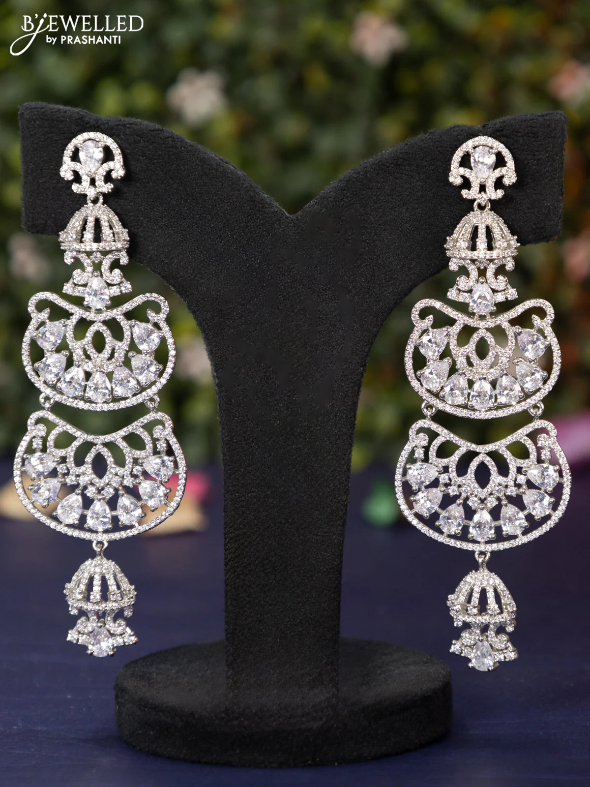 Zircon earring with cz stones