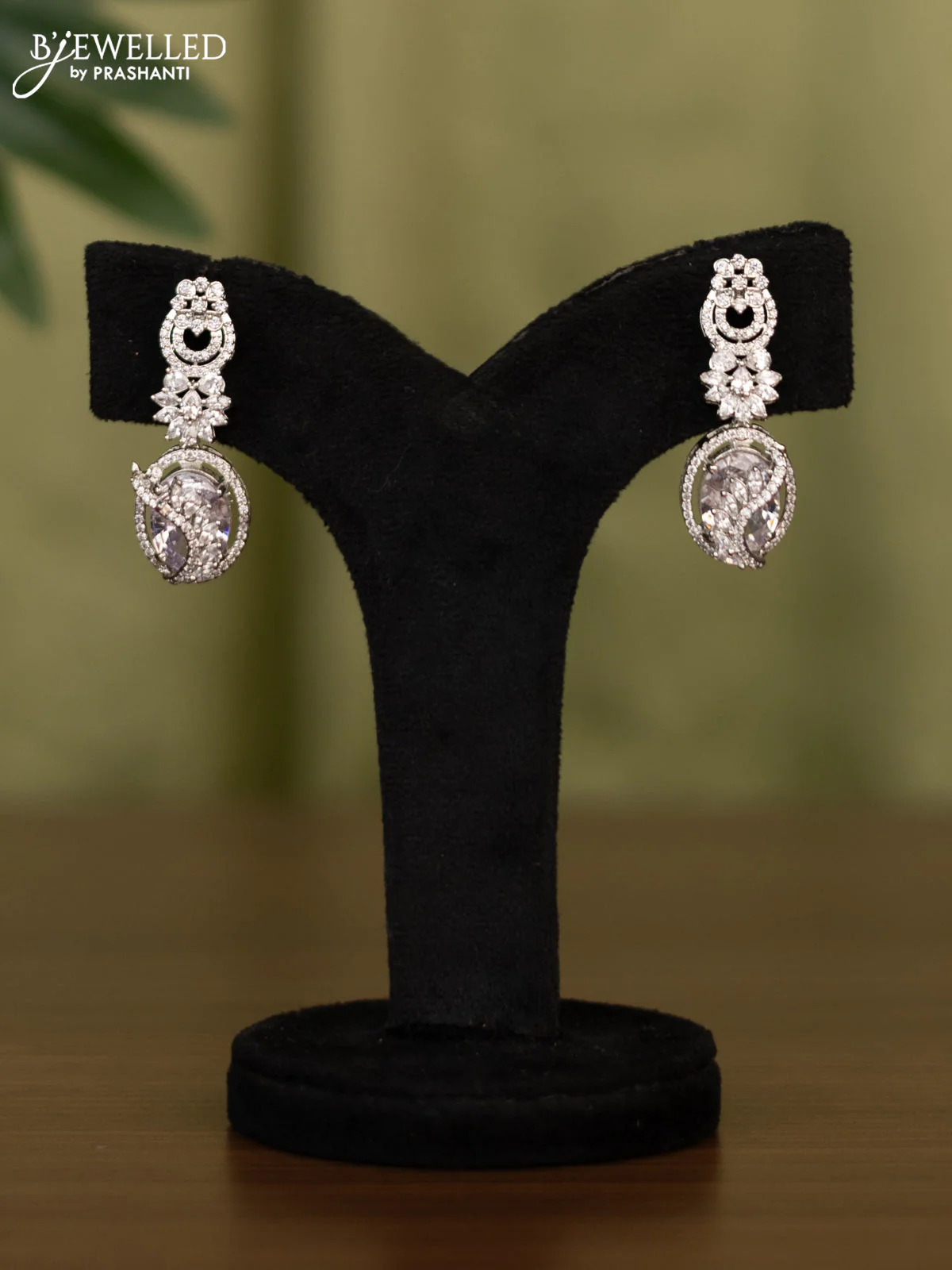 Zircon earrings with cz stones