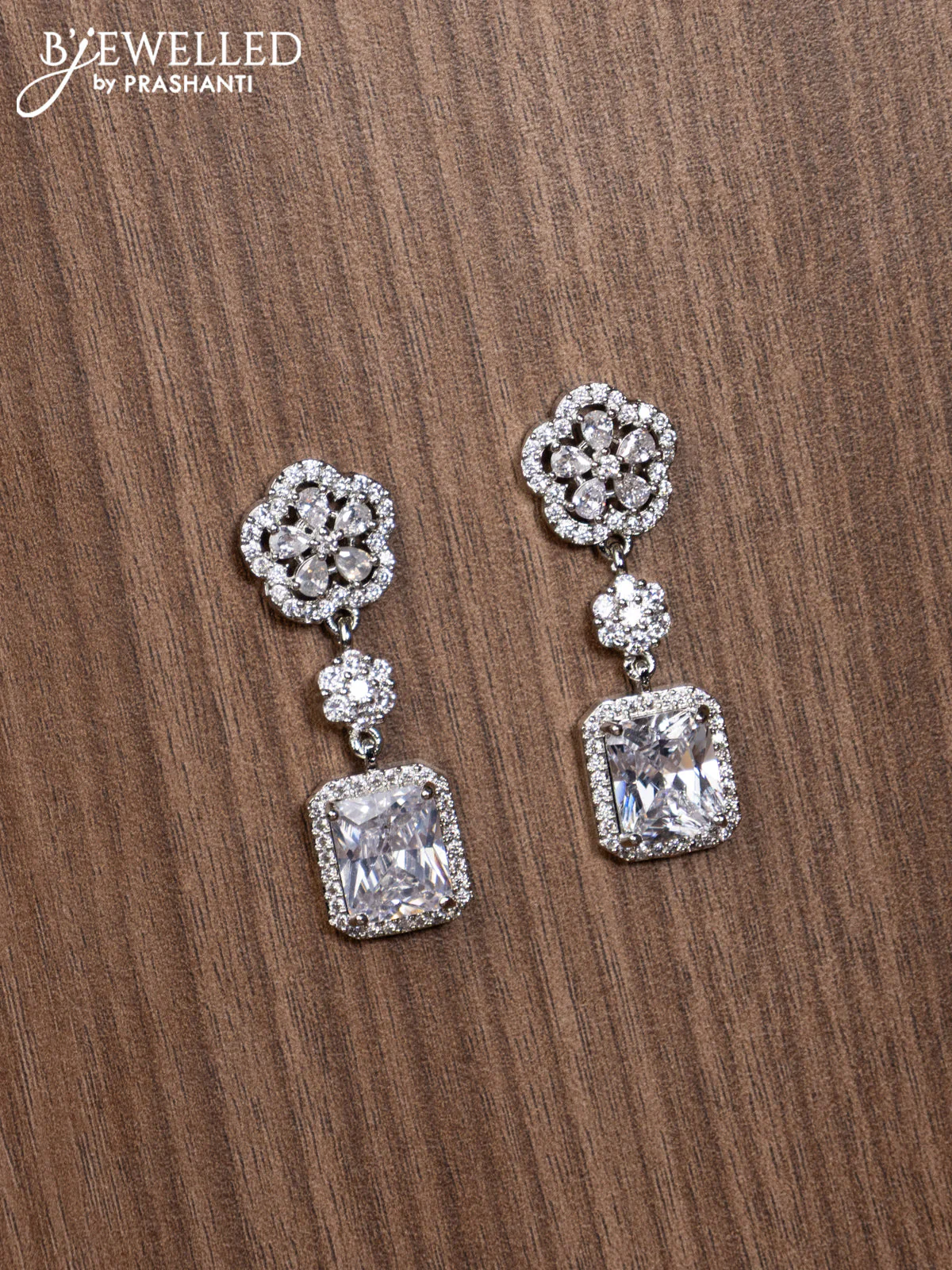 Zircon earrings with cz stones