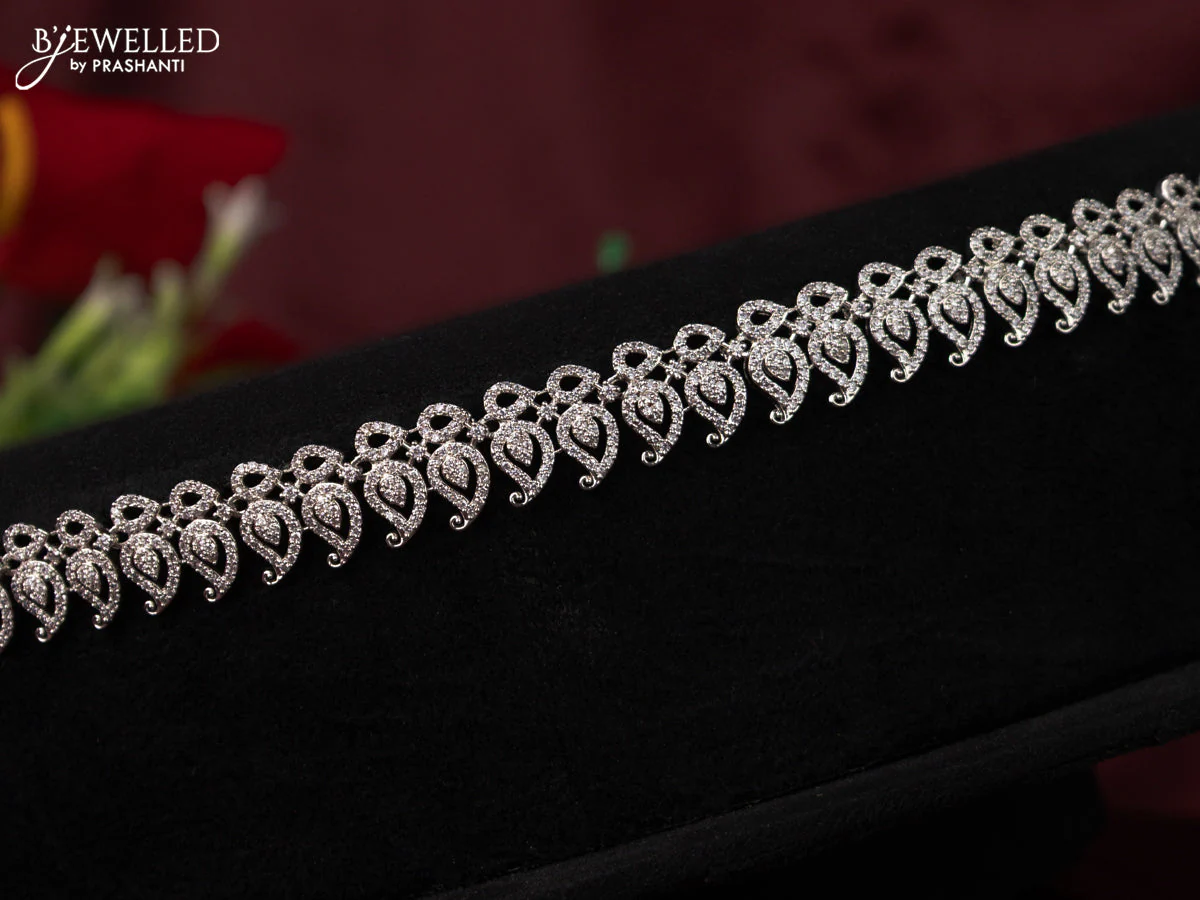 Zircon hip chain with manga pattern and cz stones - Image 2