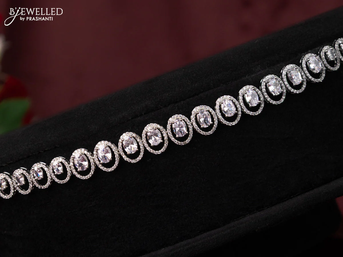 Zircon hip chain with simple design and cz stones - Image 2