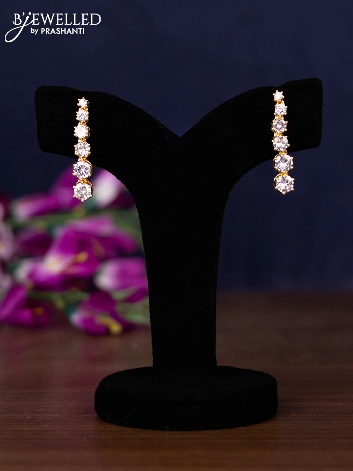 Zircon necklace with cz stones in gold finish - Image 2