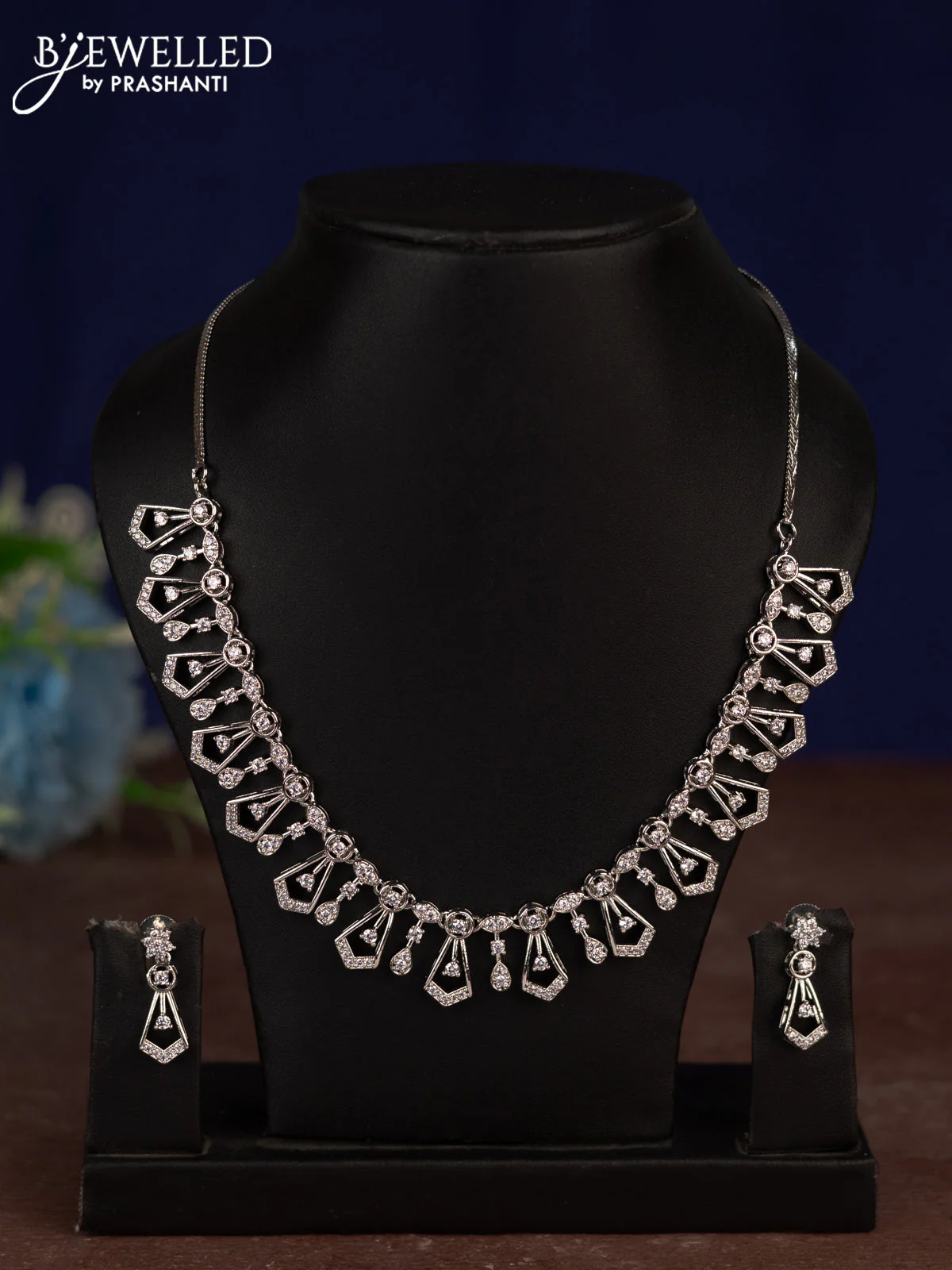 Zircon necklace with cz stones